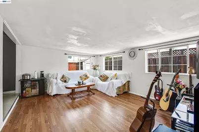 20748 Hathaway Ave, San Lorenzo, CA 94541 - Photo 9