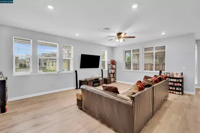 1879 Orfanos Ranch Dr, Brentwood, CA 94513 - Photo 7