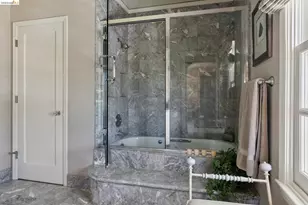 1300 Sunnyhills Rd, Oakland, CA 94610 - Photo 49