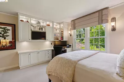 1300 Sunnyhills Rd, Oakland, CA 94610 - Photo 53