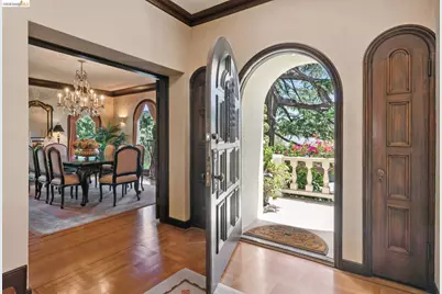1300 Sunnyhills Rd, Oakland, CA 94610 - Photo 11