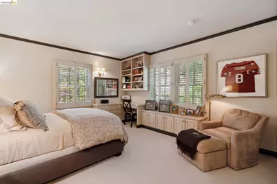 1300 Sunnyhills Rd, Oakland, CA 94610 - Photo 51