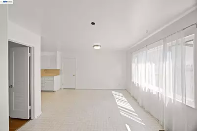 316 Canterbury Dr., Stockton, CA 95207 - Photo 9