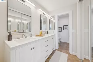 48 Invincible Ct, Alameda, CA 94501 - Photo 33