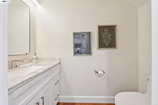 48 Invincible Ct, Alameda, CA 94501 - Photo 27