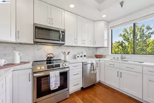 48 Invincible Ct, Alameda, CA 94501 - Photo 17