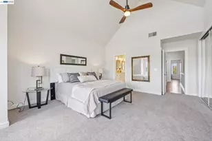 48 Invincible Ct, Alameda, CA 94501 - Photo 29