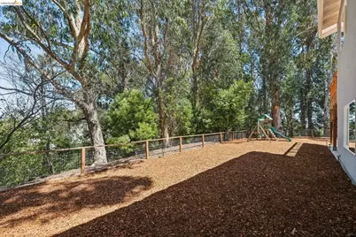 1813 Brentz Ln, San Pablo, CA 94806 - Photo 75