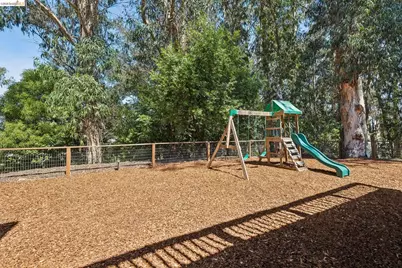1813 Brentz Ln, San Pablo, CA 94806 - Photo 71