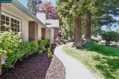 31 Tierra Verde Ct, Walnut Creek, CA 94598 - Photo 11