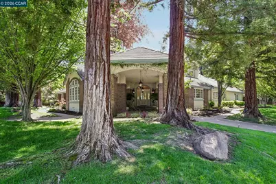 31 Tierra Verde Ct, Walnut Creek, CA 94598 - Photo 5
