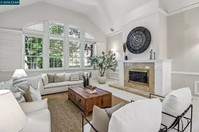 31 Tierra Verde Ct, Walnut Creek, CA 94598 - Photo 17