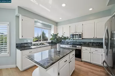 921 Arrowhead Ter, Clayton, CA 94517 - Photo 17