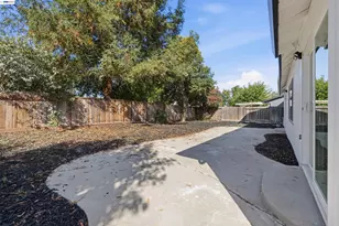 1859 Lynwood Dr, Concord, CA 94519 - Photo 23