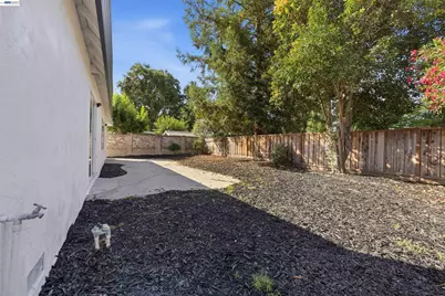 1859 Lynwood Dr, Concord, CA 94519 - Photo 29