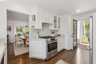 220 Moraga Ave, Piedmont, CA 94611 - Photo 27