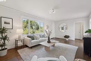 220 Moraga Ave, Piedmont, CA 94611 - Photo 15