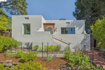 220 Moraga Ave, Piedmont, CA 94611 - Photo 3