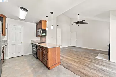 3419 Pennsylvania Cmn, Fremont, CA 94536 - Photo 9