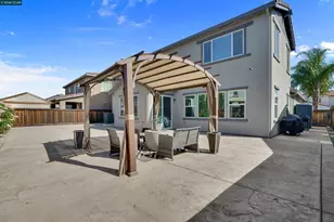 351 Bloomington Ln, Brentwood, CA 94513 - Photo 39
