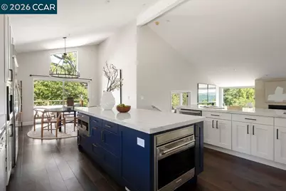 9 Northridge Ln, Lafayette, CA 94549 - Photo 15
