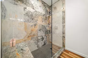 10774 Hellman St, Oakland, CA 94605 - Photo 35
