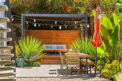 10774 Hellman St, Oakland, CA 94605 - Photo 47