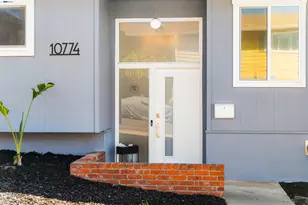 10774 Hellman St, Oakland, CA 94605 - Photo 9
