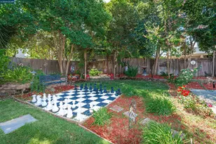 7723 Countryfield Dr, Sacramento, CA 95828 - Photo 39