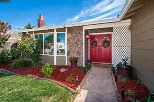 7723 Countryfield Dr, Sacramento, CA 95828 - Photo 3