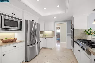 5530 Merritt Dr, Concord, CA 94521 - Photo 27