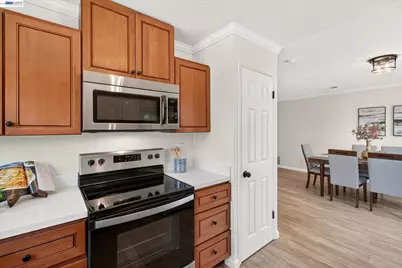 295 Iris Rd, Hercules, CA 94547 - Photo 17