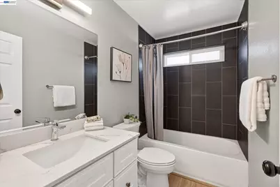 295 Iris Rd, Hercules, CA 94547 - Photo 23
