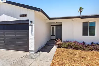 295 Iris Rd, Hercules, CA 94547 - Photo 25