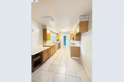 2465 Benjamin Holt Dr, Stockton, CA 95207 - Photo 5