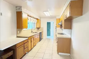 2465 Benjamin Holt Dr, Stockton, CA 95207 - Photo 5
