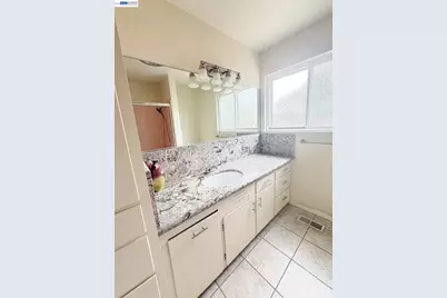 2465 Benjamin Holt Dr, Stockton, CA 95207 - Photo 9