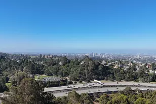 8 Hiller Dr, Oakland, CA 94618 - Photo 11