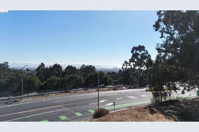 8 Hiller Dr., Oakland, CA 94618 - Photo 7