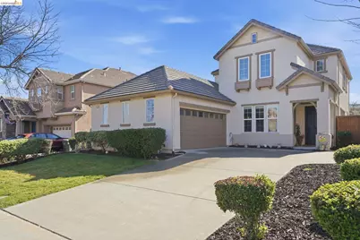 9489 California Oak Cir, Patterson, CA 95363 - Photo 3