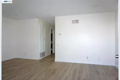 30888 Tidewater Dr, Union City, CA 94587 - Photo 15