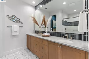 2005 Grand St, Alameda, CA 94501 - Photo 25