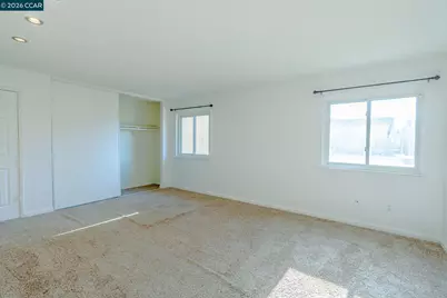 8 Del Prado Cir, Fairfield, CA 94533 - Photo 27