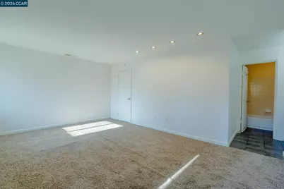 8 Del Prado Cir, Fairfield, CA 94533 - Photo 29