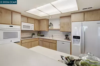 2724 Ptarmigan Dr #8, Walnut Creek, CA 94595 - Photo 11