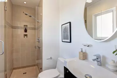 6930 Snake Rd, Oakland, CA 94611 - Photo 27