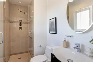 6930 Snake Rd, Oakland, CA 94611 - Photo 27