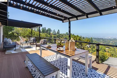 6930 Snake Rd, Oakland, CA 94611 - Photo 9