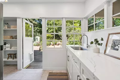 984 Regal Rd, Berkeley, CA 94708 - Photo 29