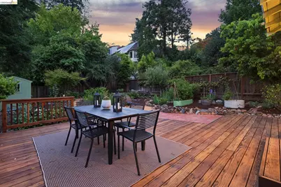 984 Regal Rd, Berkeley, CA 94708 - Photo 39